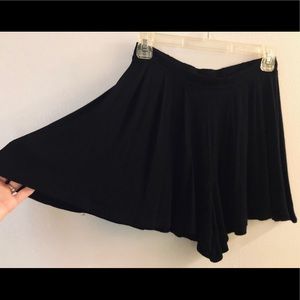 Flowy Black Skort